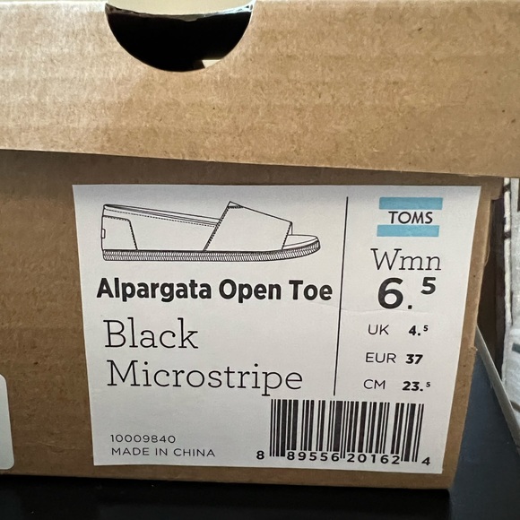 NWOT-Toms Open Toe Espadrilles with Braided Detailing. - Picture 5 of 5